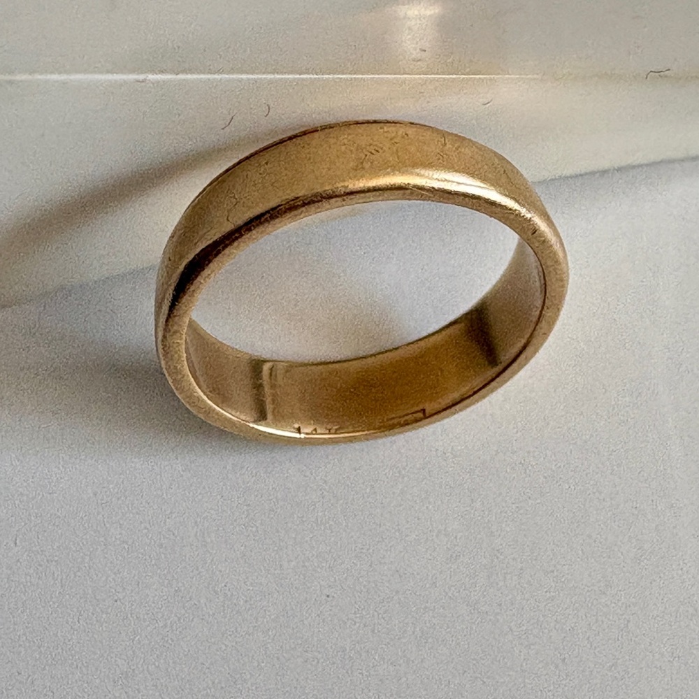 14kt Yellow Gold Band Ring 14k